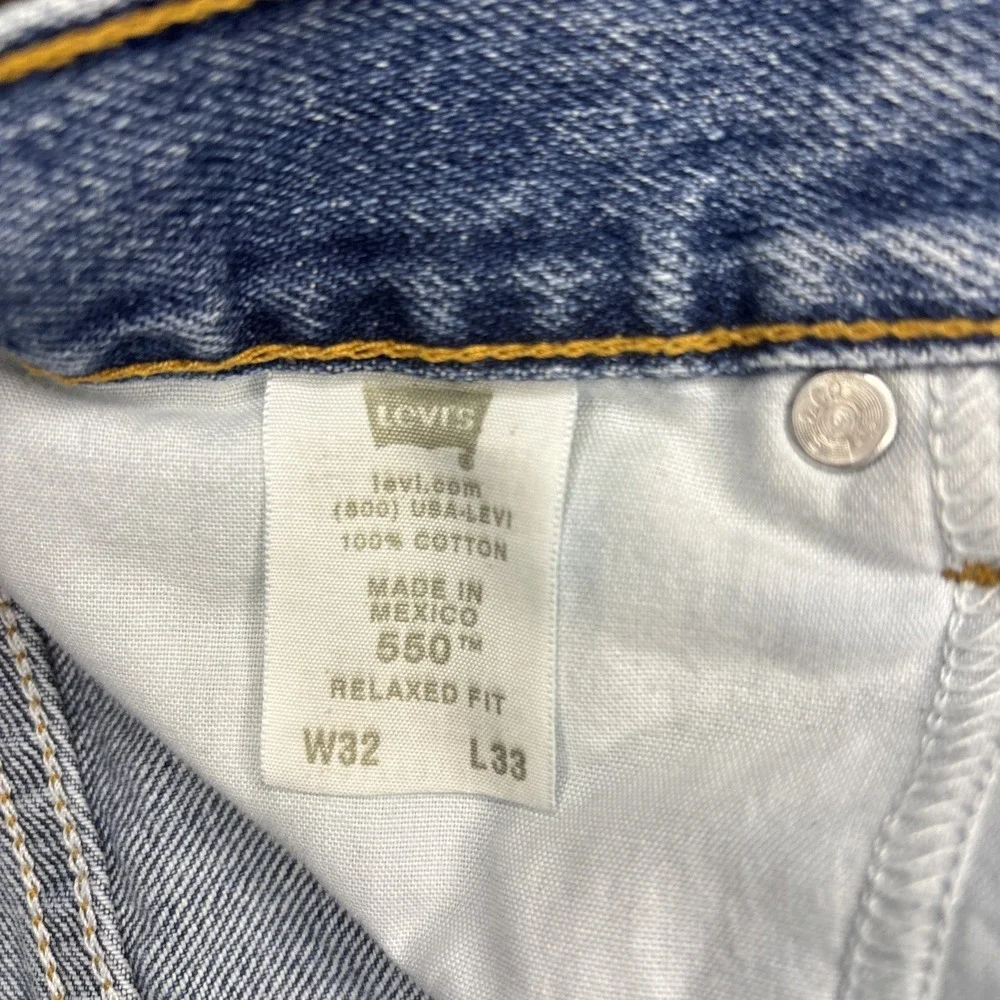 VTG Levis 550 Blue Jeans Men 32x33 Cotton Denim Relaxed Tapered Fit Med Wash Y2K